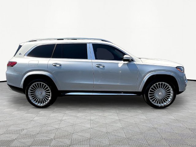 Used 2023 Mercedes-Benz Maybach GLS 600 4MATIC image 8