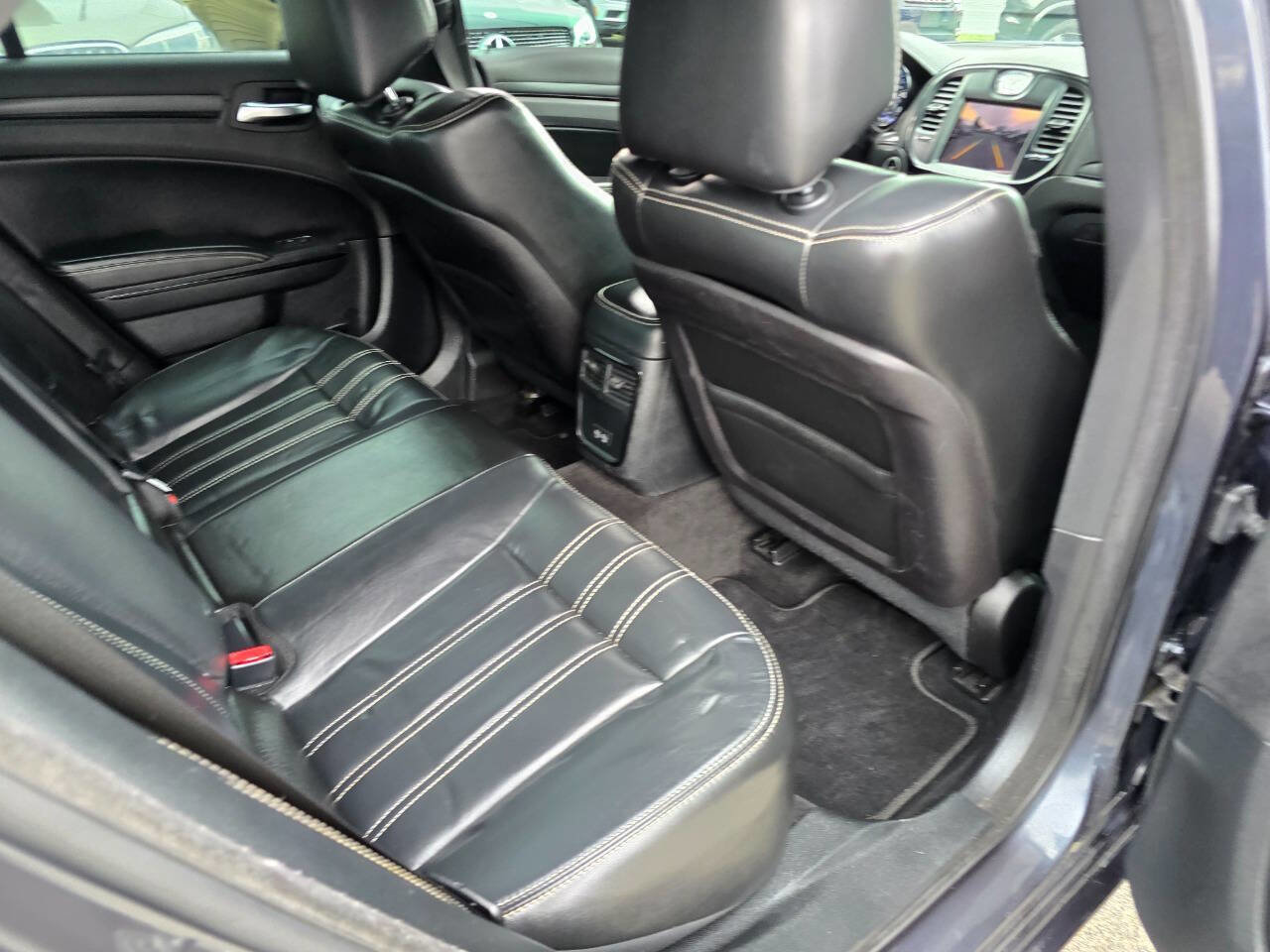 Used 2016 Chrysler 300 S w/ 300S Premium Group image 25