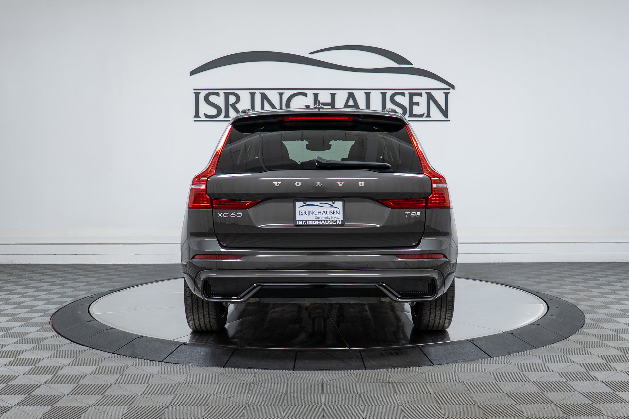 Used 2025 Volvo XC60 T8 Plus w/ Climate Package image 6