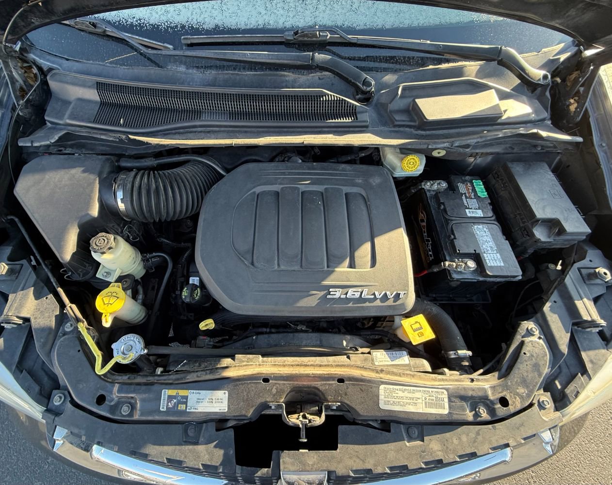 Used 2014 Dodge Grand Caravan SXT image 3