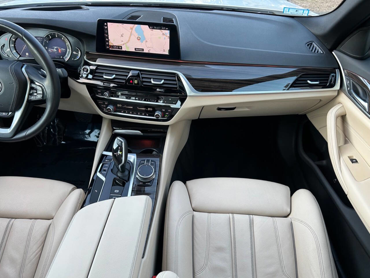 Used 2019 BMW 540i xDrive image 8