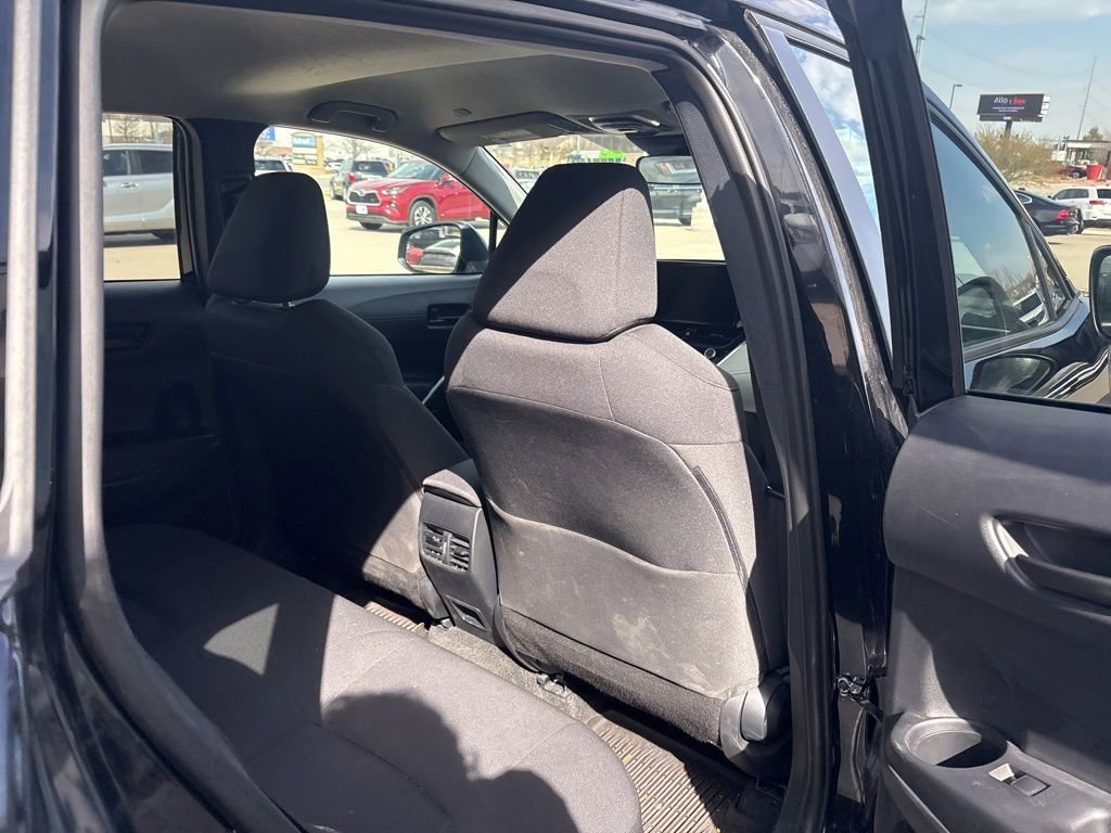 Used 2023 Toyota Corolla Cross LE image 27