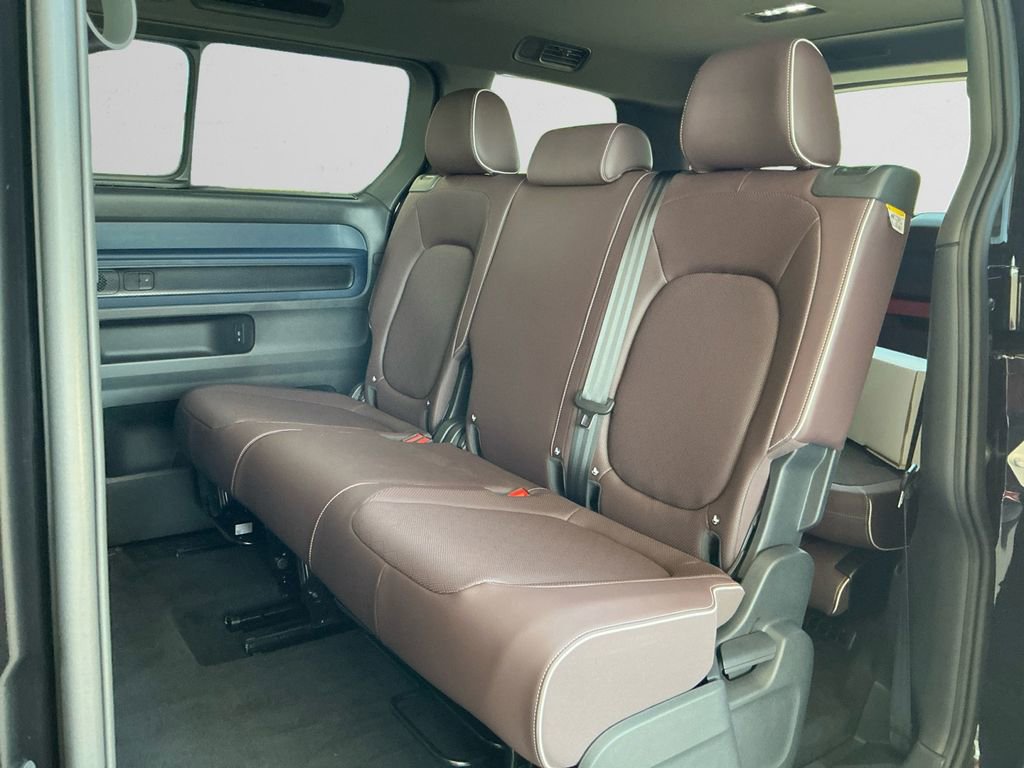 New 2025 Volkswagen ID. Buzz Pro S image 13