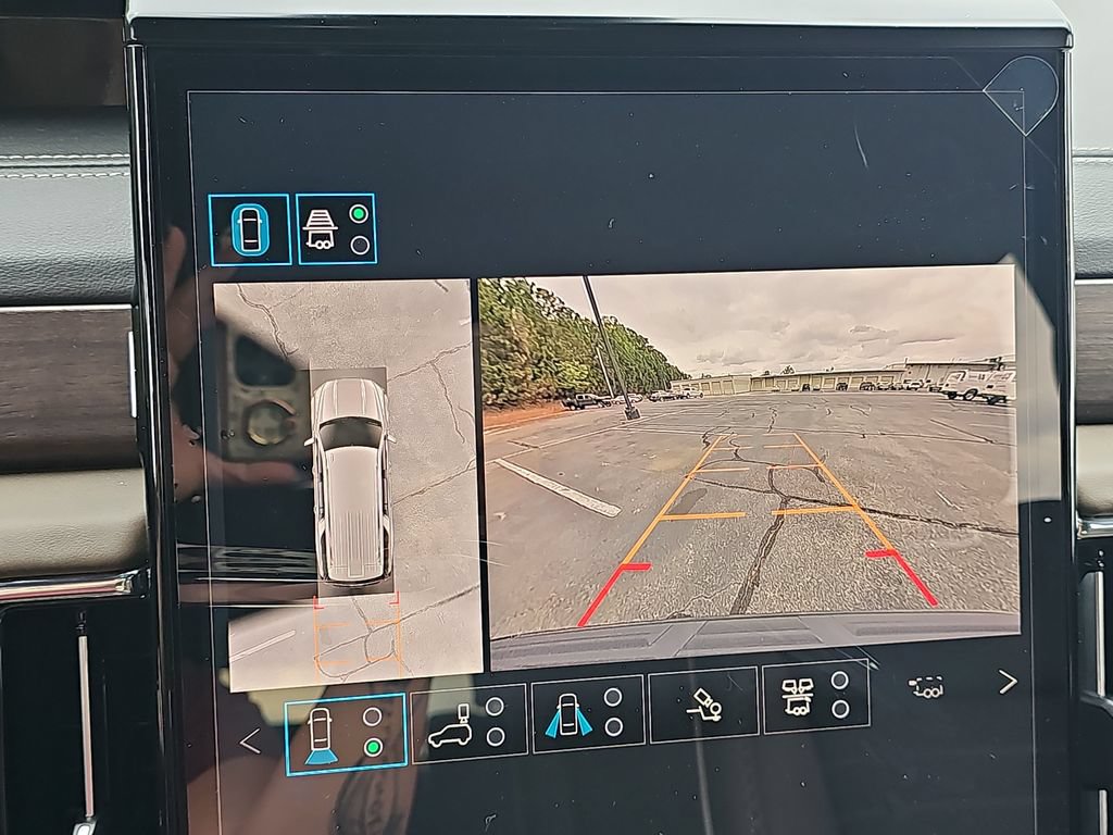 New 2026 GMC Yukon XL Denali Ultimate AWD/4WD image 20