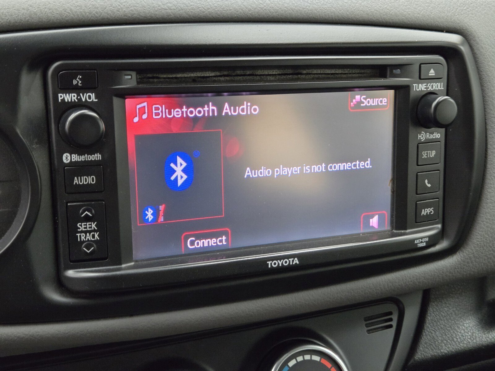 Used 2015 Toyota Yaris L image 16