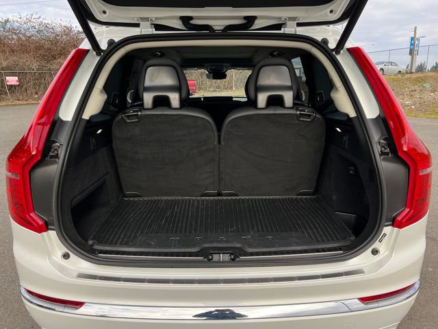 Used 2025 Volvo XC90 T8 Plus w/ Protection Package Premier image 16