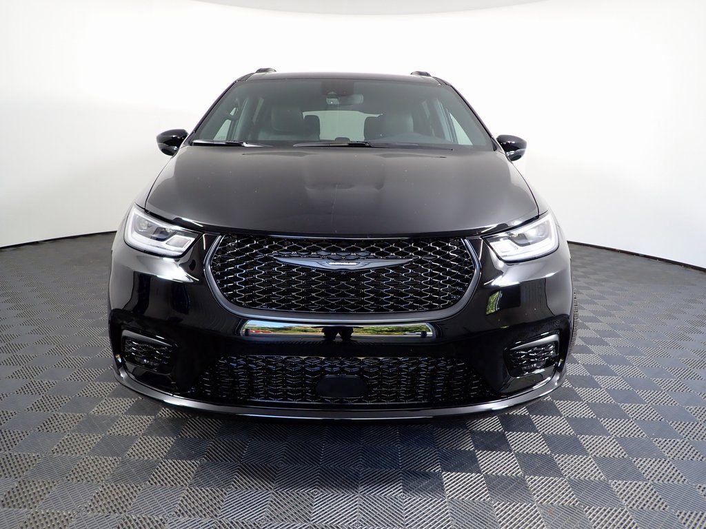 New 2026 Chrysler Pacifica Select w/ S Appearance Package image 6