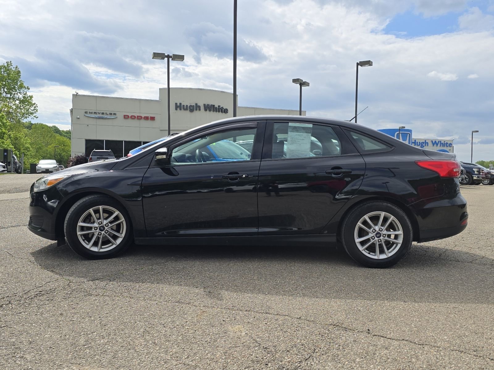 Used 2016 Ford Focus SE FWD image 11