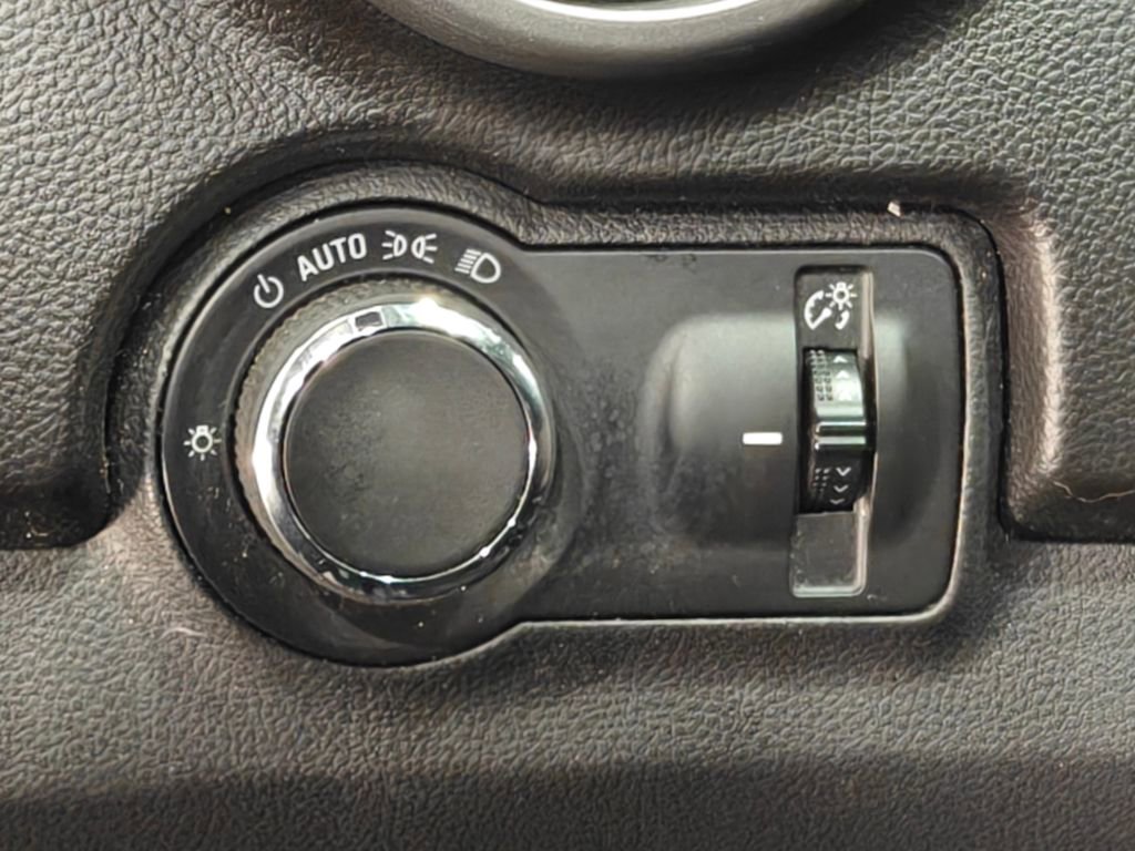 Used 2015 Chevrolet Trax LT w/ LT Plus Package image 39
