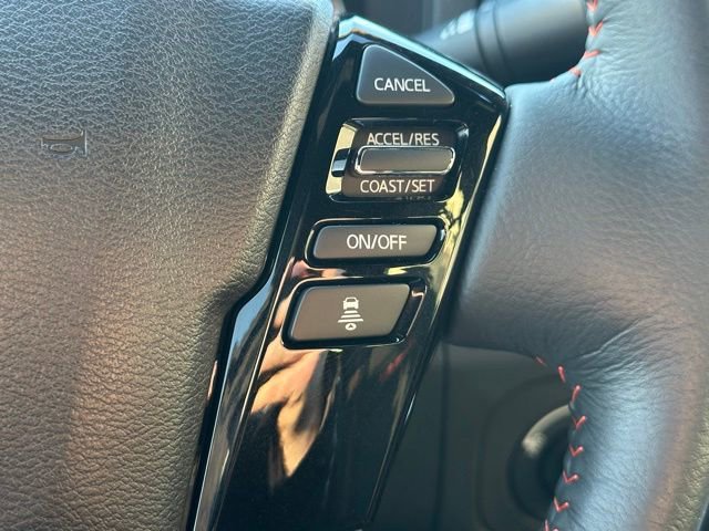 Used 2025 Nissan Frontier PRO-4X w/ Pro Convenience Package image 17