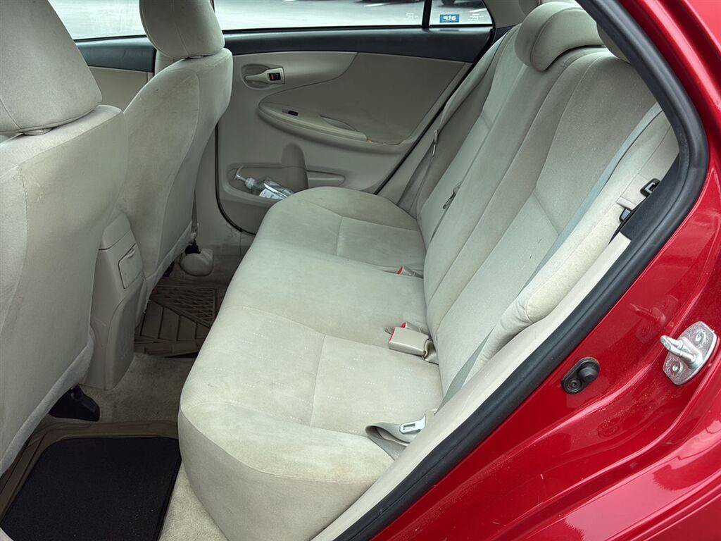 Used 2013 Toyota Corolla L FWD image 13