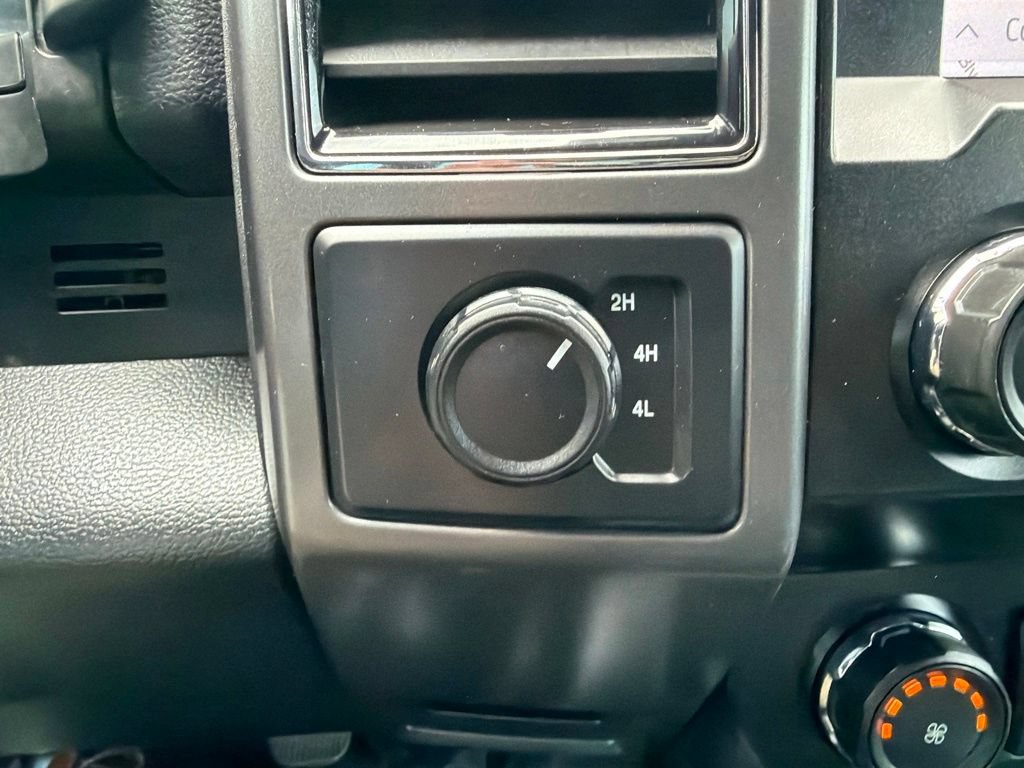 Used 2020 Ford F150 XLT w/ Equipment Group 302A Luxury AWD/4WD image 23
