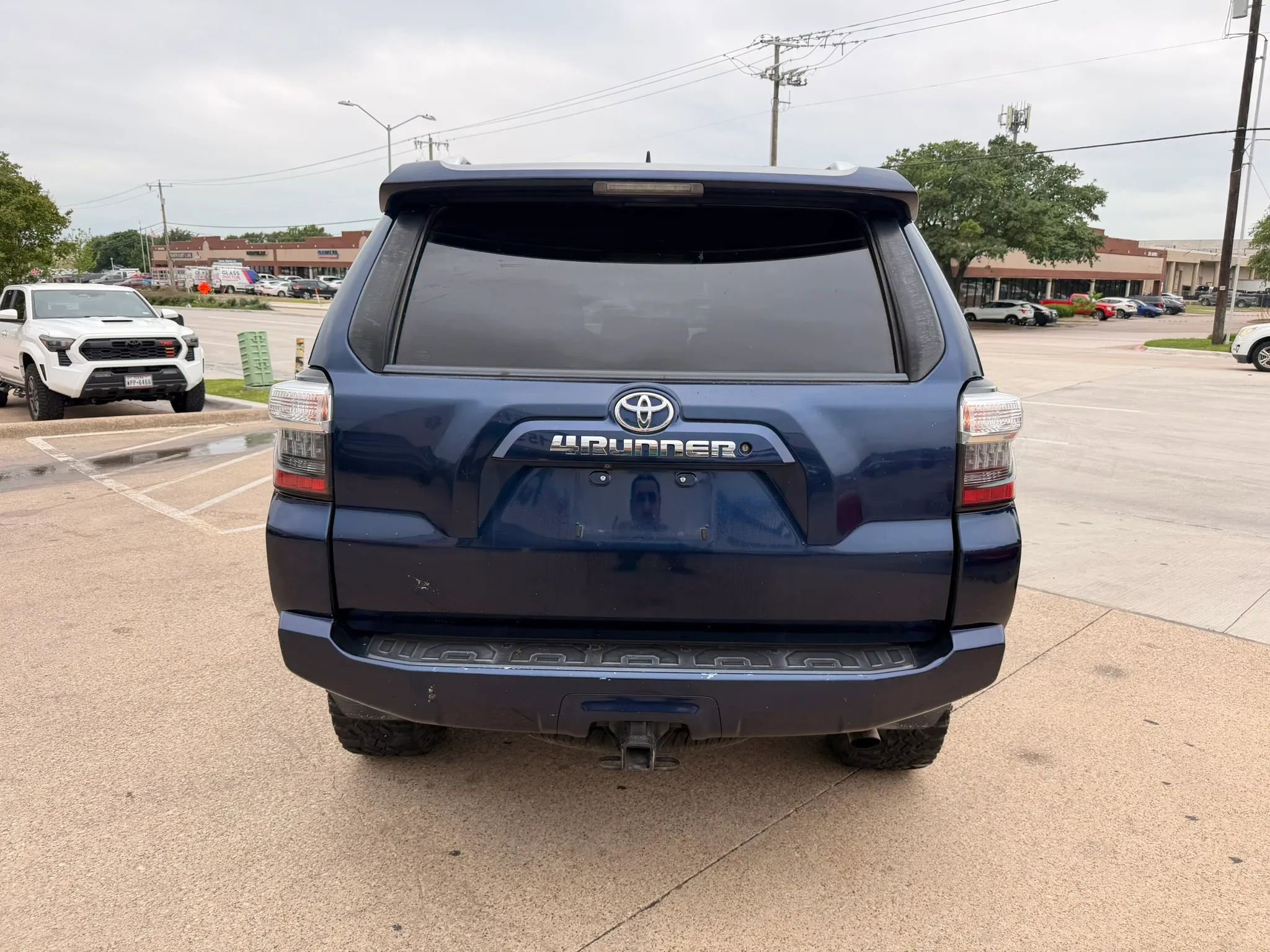 Used 2018 Toyota 4Runner SR5 RWD image 3