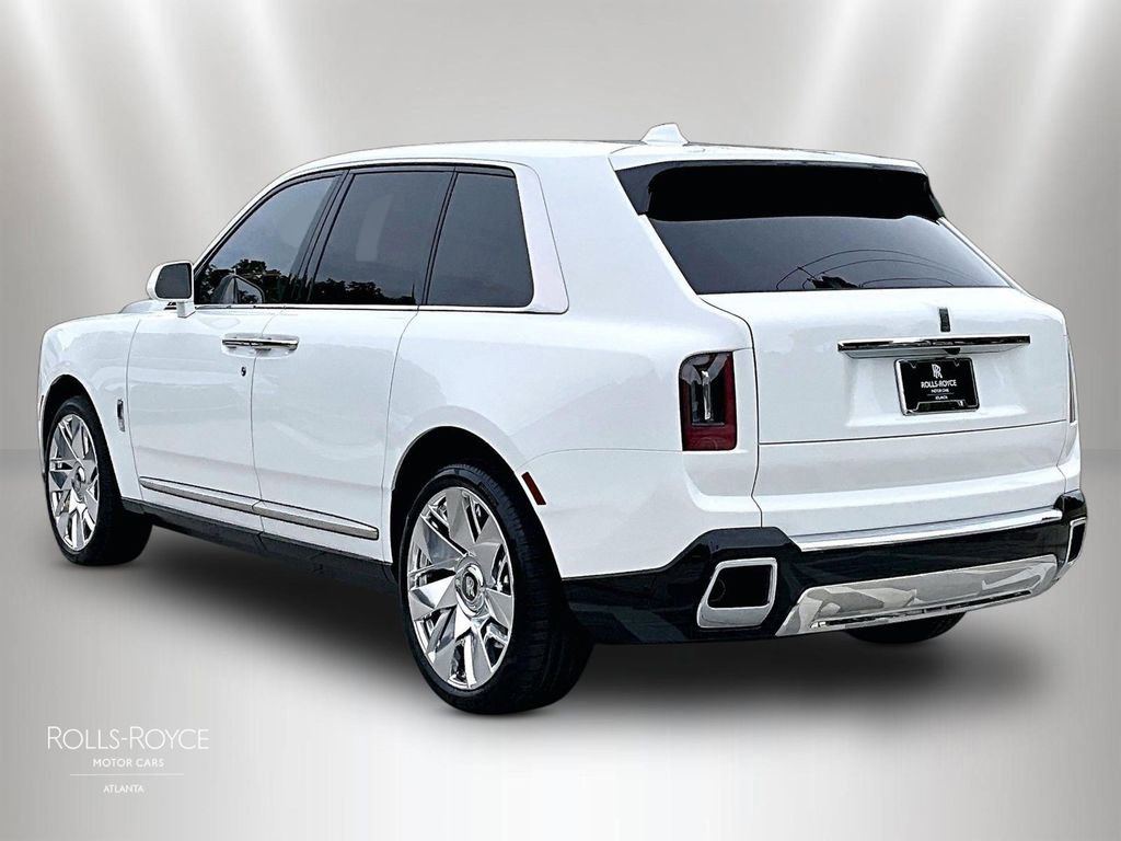 New 2026 Rolls-Royce Cullinan AWD/4WD image 3