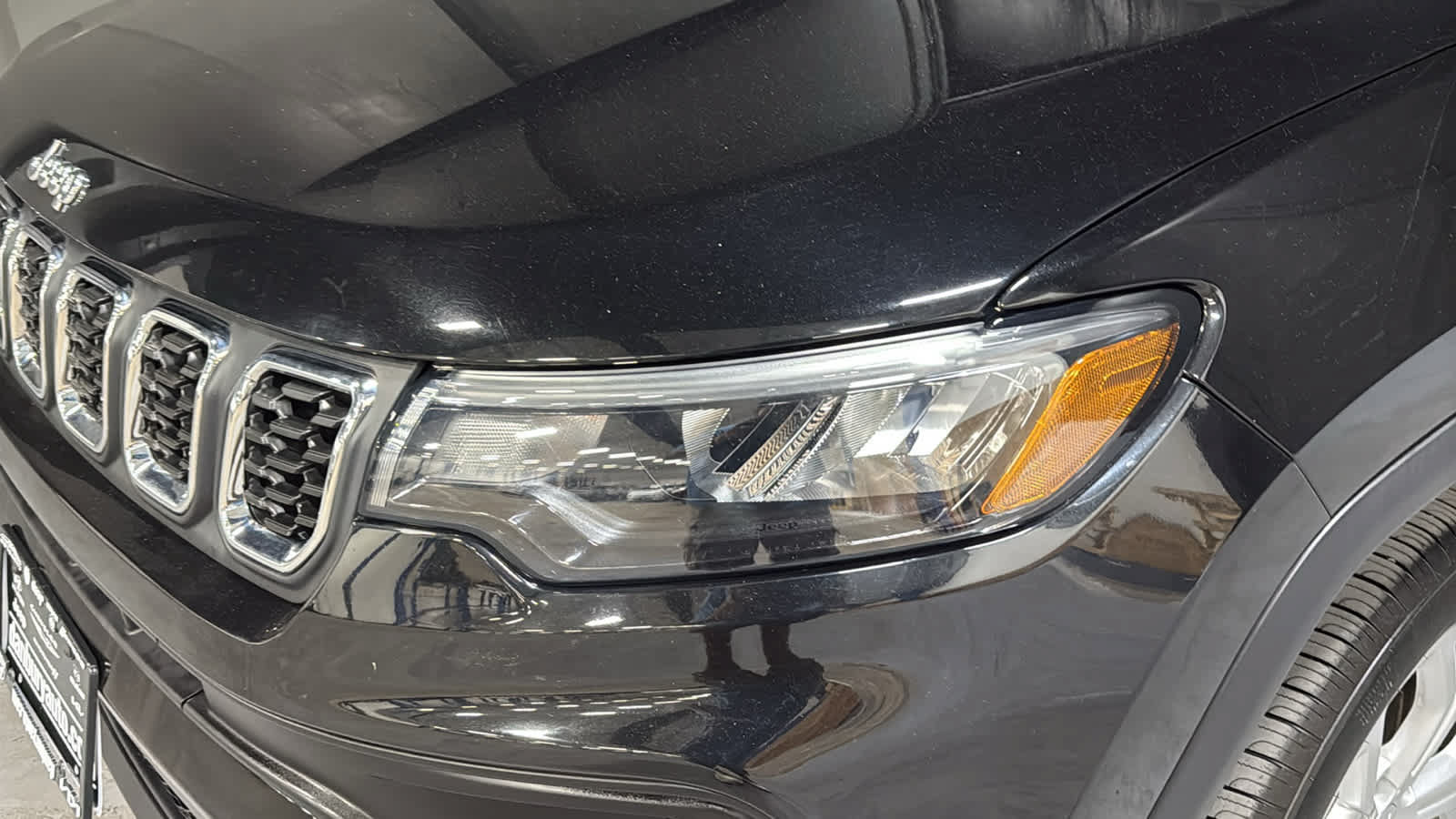 Certified 2024 Jeep Compass Latitude AWD/4WD image 8
