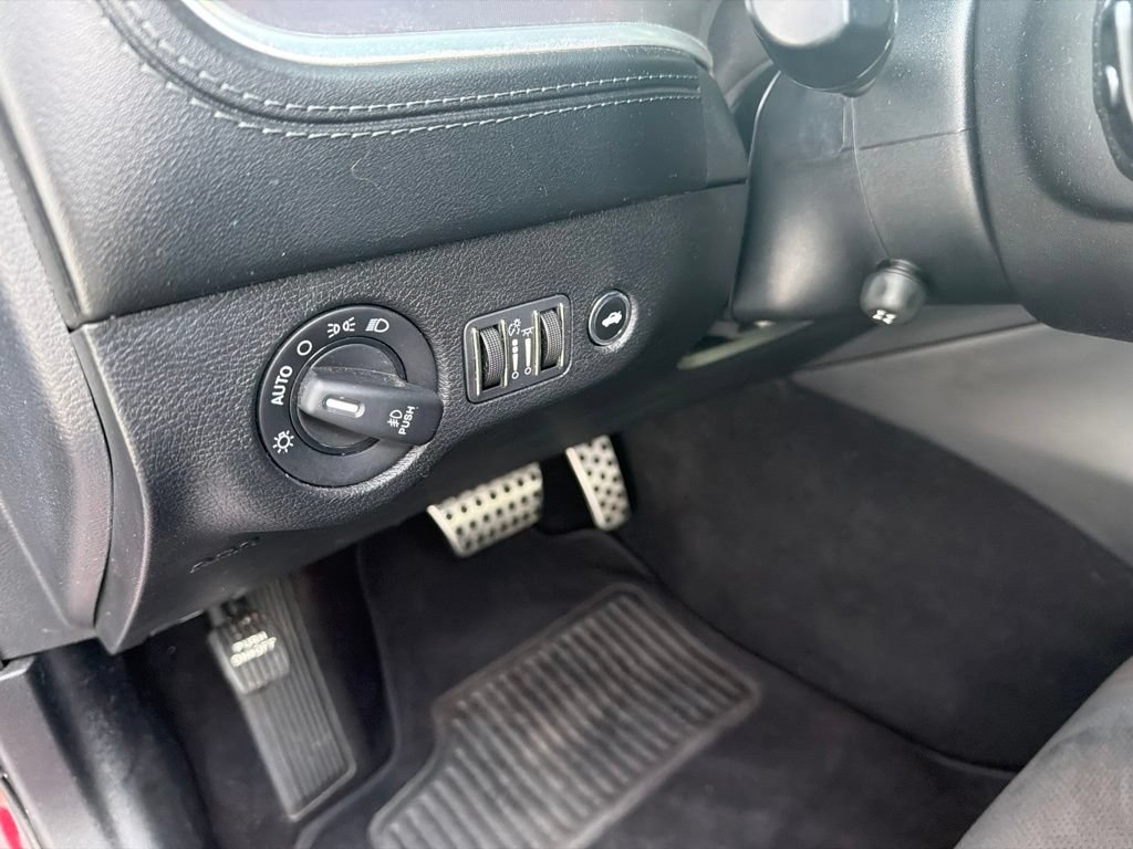 Used 2019 Dodge Charger R/T w/ Plus Group RWD image 45