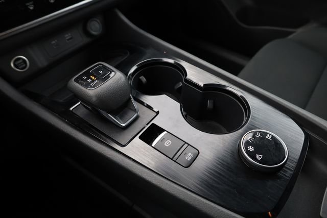 Used 2023 Nissan Rogue S image 20