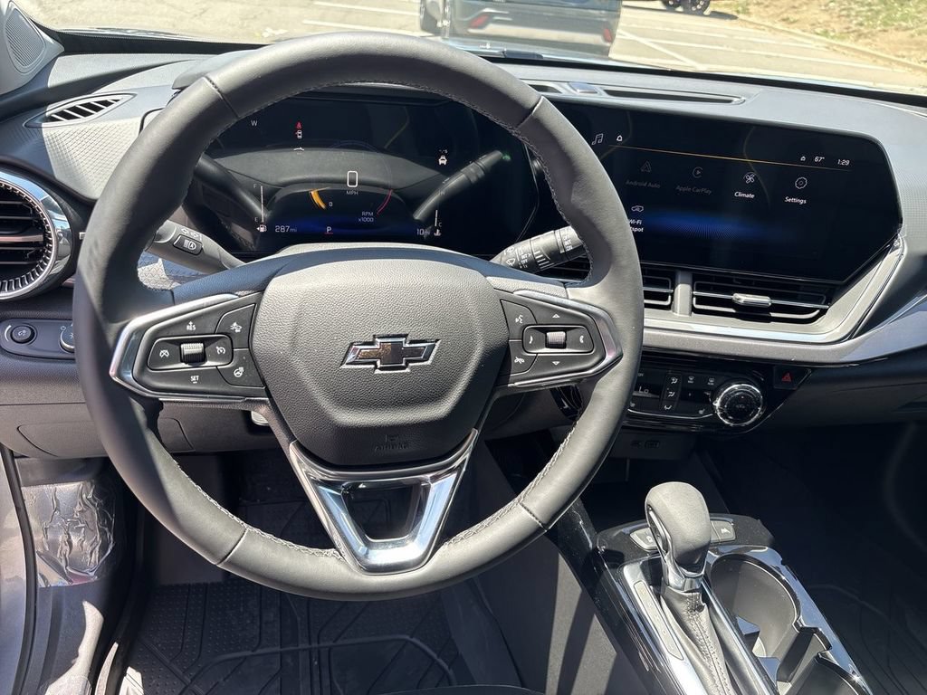 New 2026 Chevrolet Trax ACTIV w/ Driver Confidence Package FWD image 13