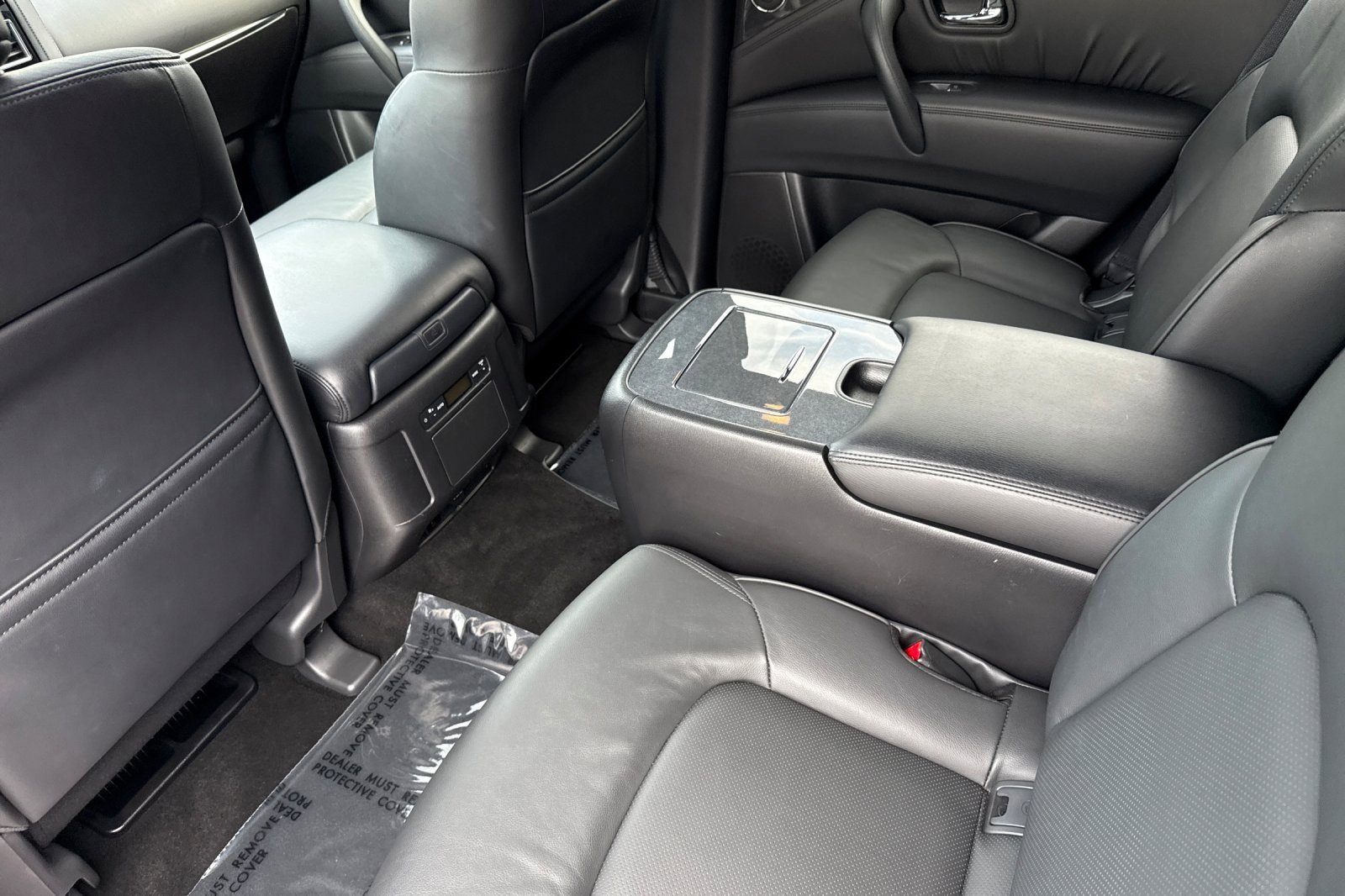 Used 2022 Nissan Armada SL w/ Midnight Edition Package image 11