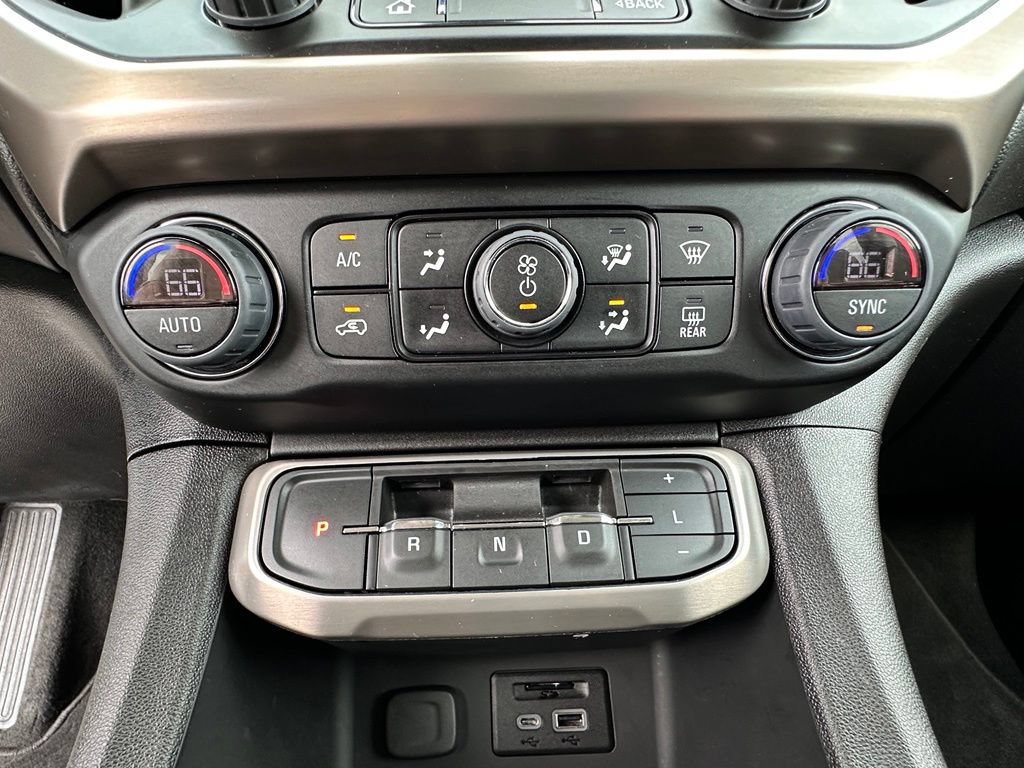 Used 2023 GMC Acadia Denali w/ Denali Ultimate Package AWD/4WD image 34
