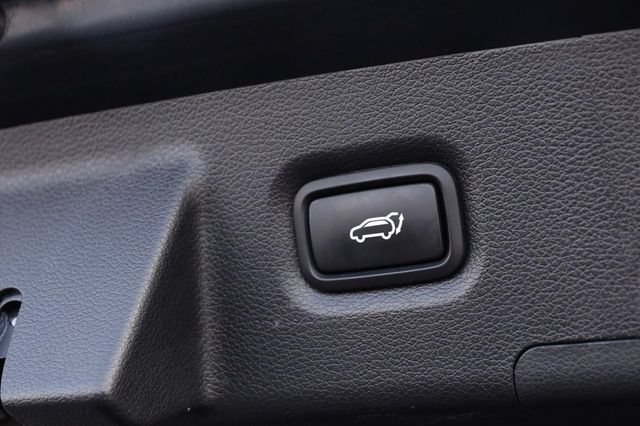 Used 2021 Hyundai Santa Fe SEL w/ Convenience + Premium Package AWD/4WD image 8
