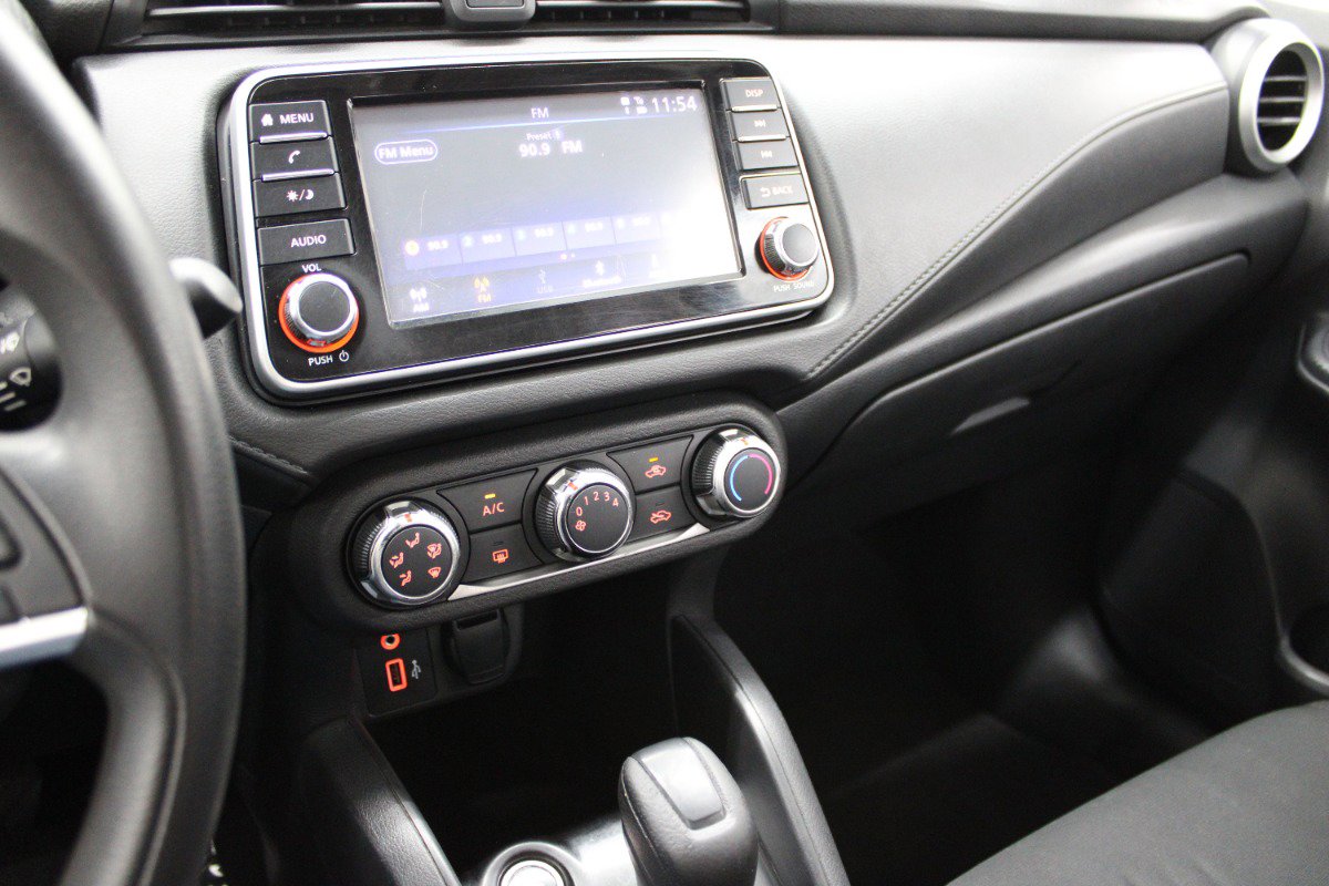 Used 2021 Nissan Versa S w/ Trunk Package image 18