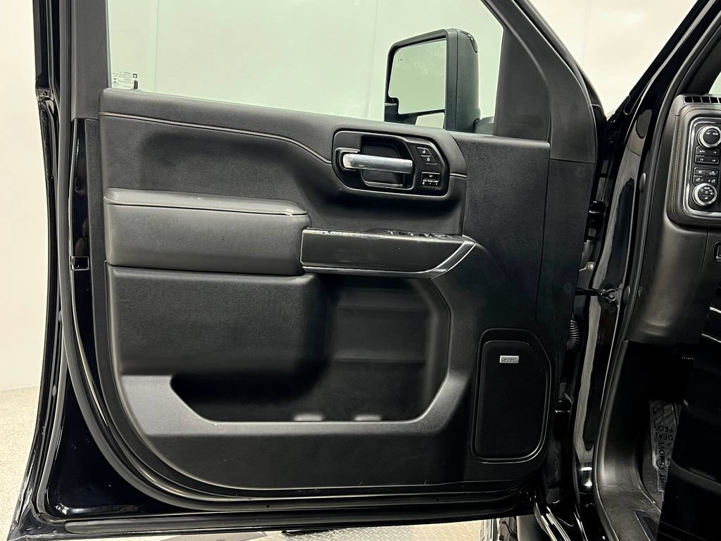 Used 2021 GMC Sierra 2500 AT4 w/ AT4 Premium Plus Package AWD/4WD image 17