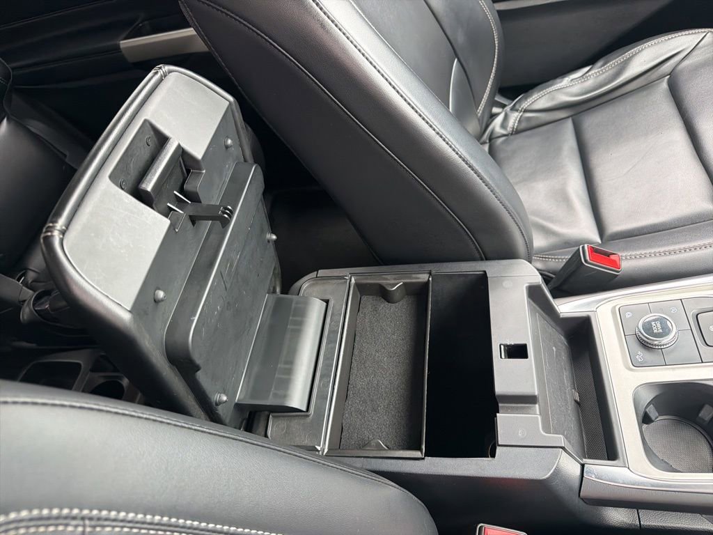 Used 2021 Ford Explorer XLT w/ Equipment Group 202A image 40