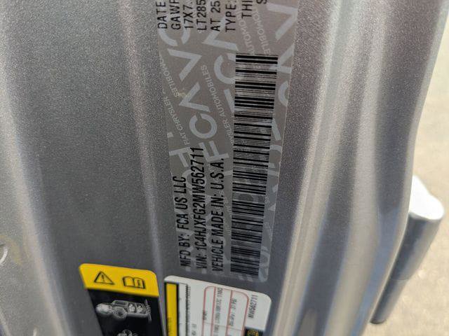 Certified 2021 Jeep Wrangler Unlimited Rubicon w/ Dual Top Group image 31