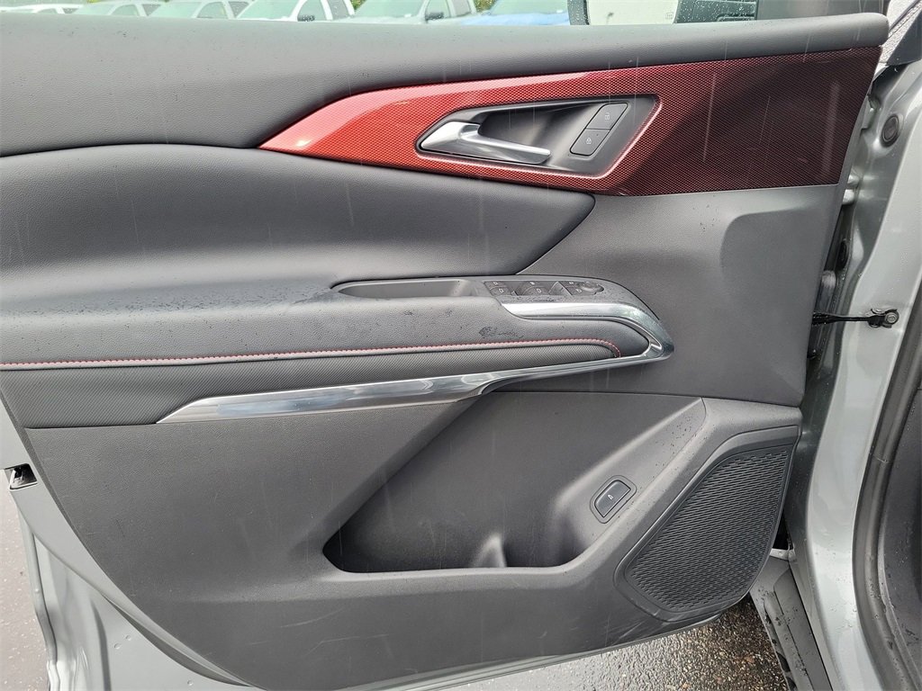 Certified 2025 Chevrolet Traverse Z71 w/ LPO, Cargo Package image 22