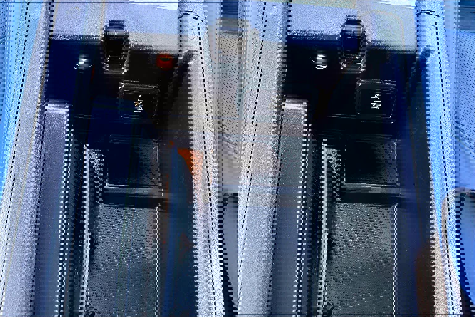 Used 2024 BMW M4 Coupe w/ Executive Package image 61