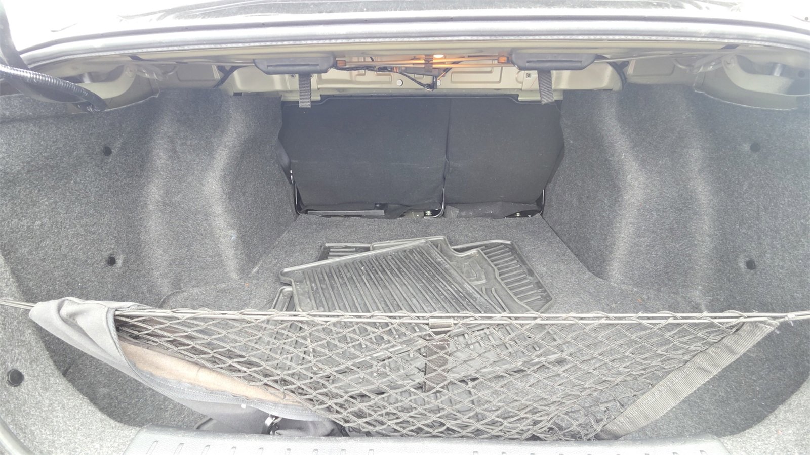 Used 2023 Nissan Versa SR w/ Trunk Package image 14