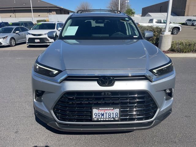 Used 2024 Toyota Grand Highlander Limited video 2