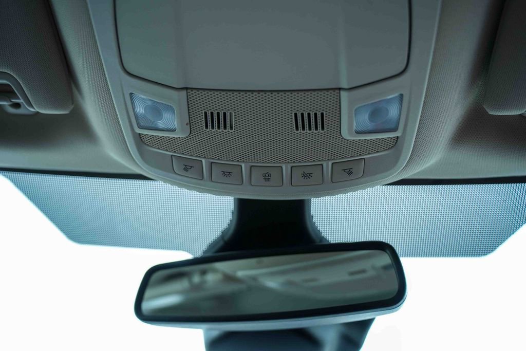 Used 2023 Ford Edge SEL w/ Convenience Package image 40