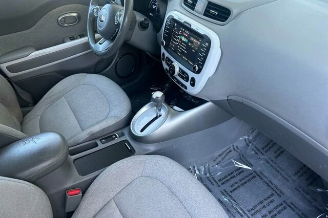 Used 2015 Kia Soul EV image 15