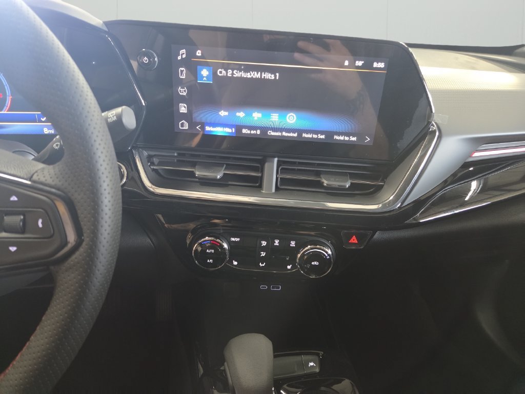 New 2026 Chevrolet Trax RS w/ Driver Confidence Package FWD image 35