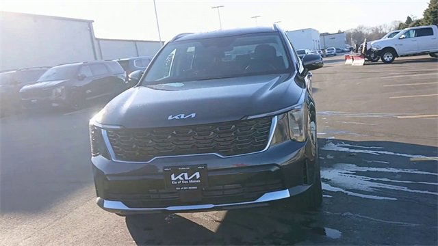 New 2026 Kia Sorento S image 6