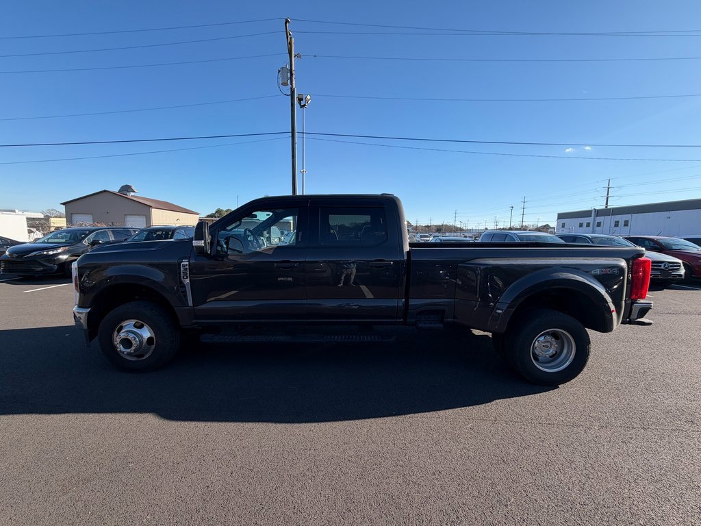 Used 2024 Ford F350 XLT image 8