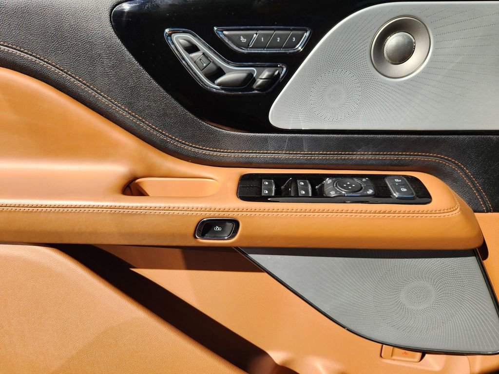 Used 2022 Lincoln Aviator Black Label image 23