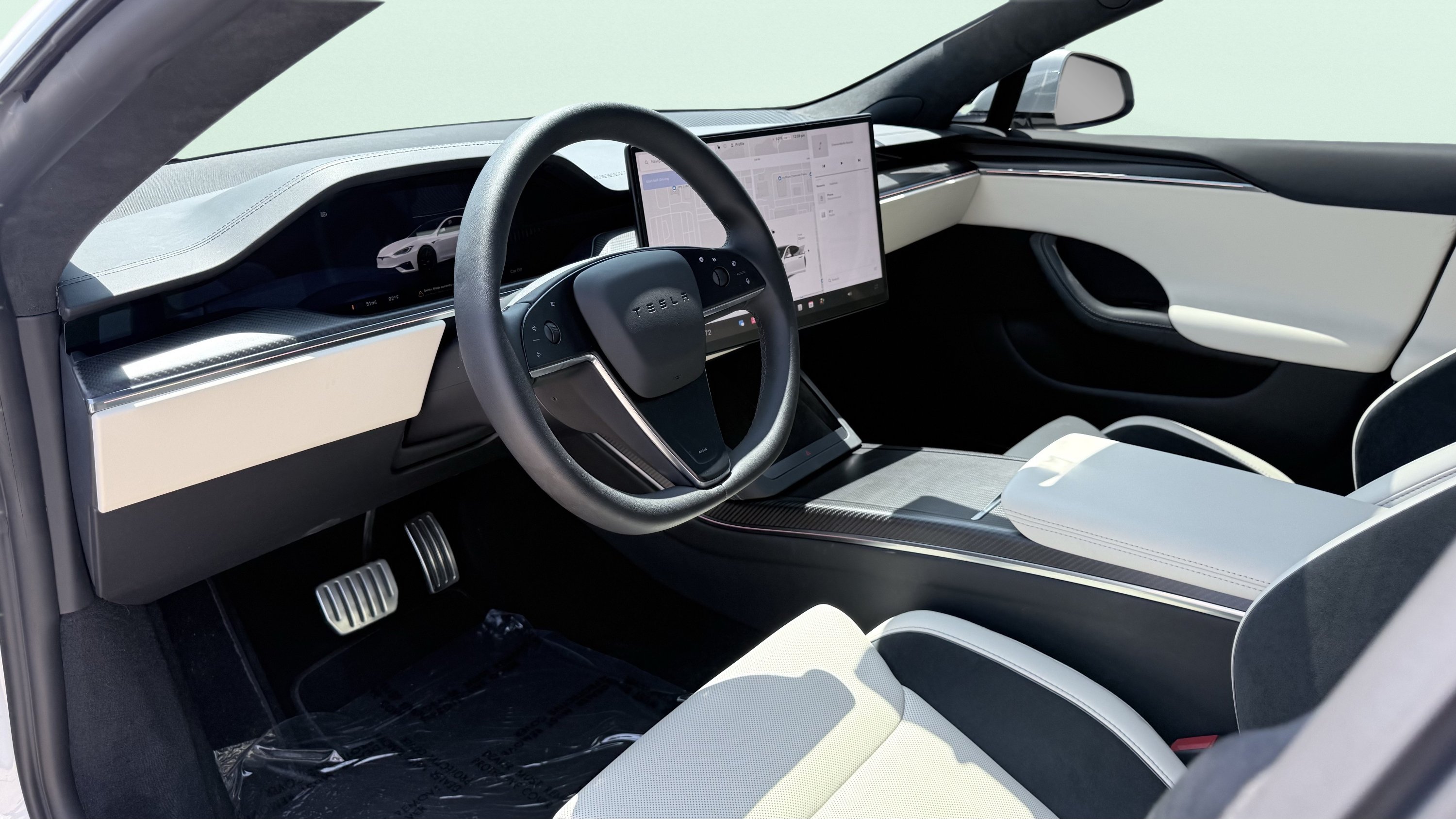 Used 2026 Tesla Model S Plaid AWD/4WD image 22
