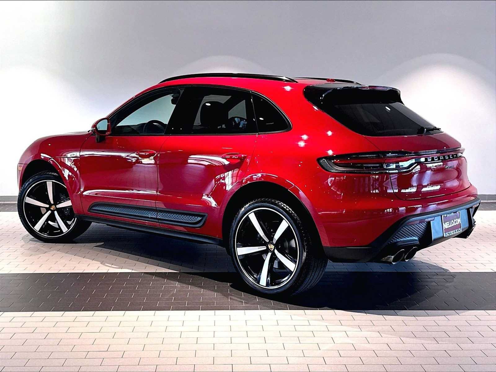 Used 2026 Porsche Macan AWD/4WD image 2
