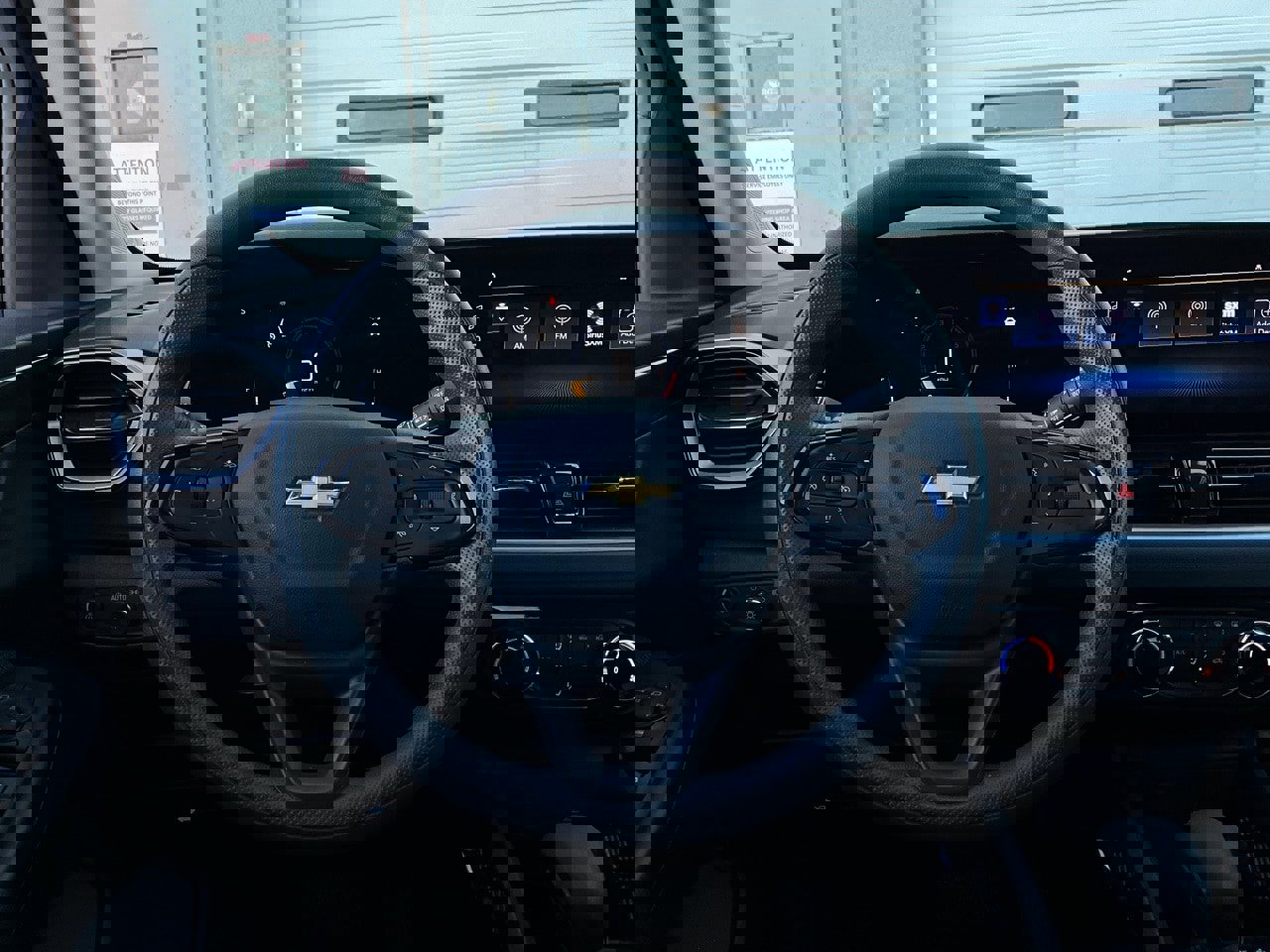 Used 2025 Chevrolet TrailBlazer LT image 28