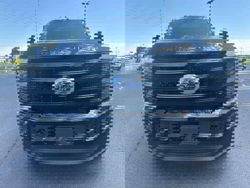 New 2025 Ford F350 Platinum image 3