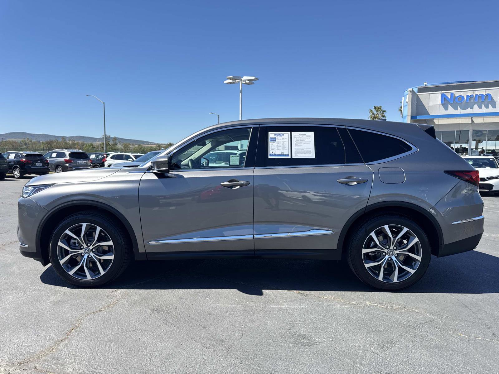 Used 2024 Acura MDX FWD w/ Technology Package image 2