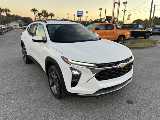 Used 2024 Chevrolet Trax LT image 24