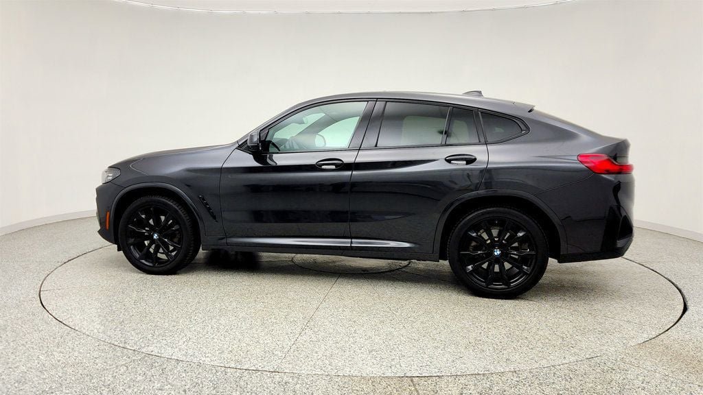 Used 2024 BMW X4 xDrive30i w/ Premium Package AWD/4WD image 8