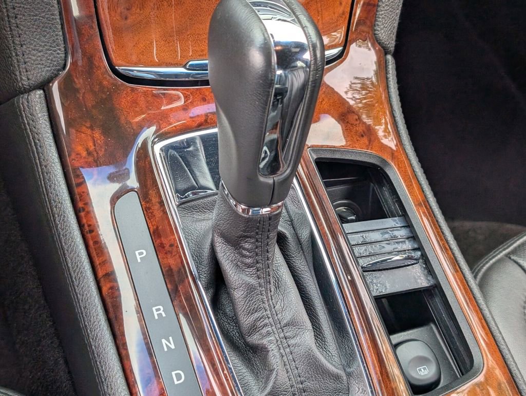 Used 2015 Lincoln MKS AWD w/ Equipment Group 201A image 22