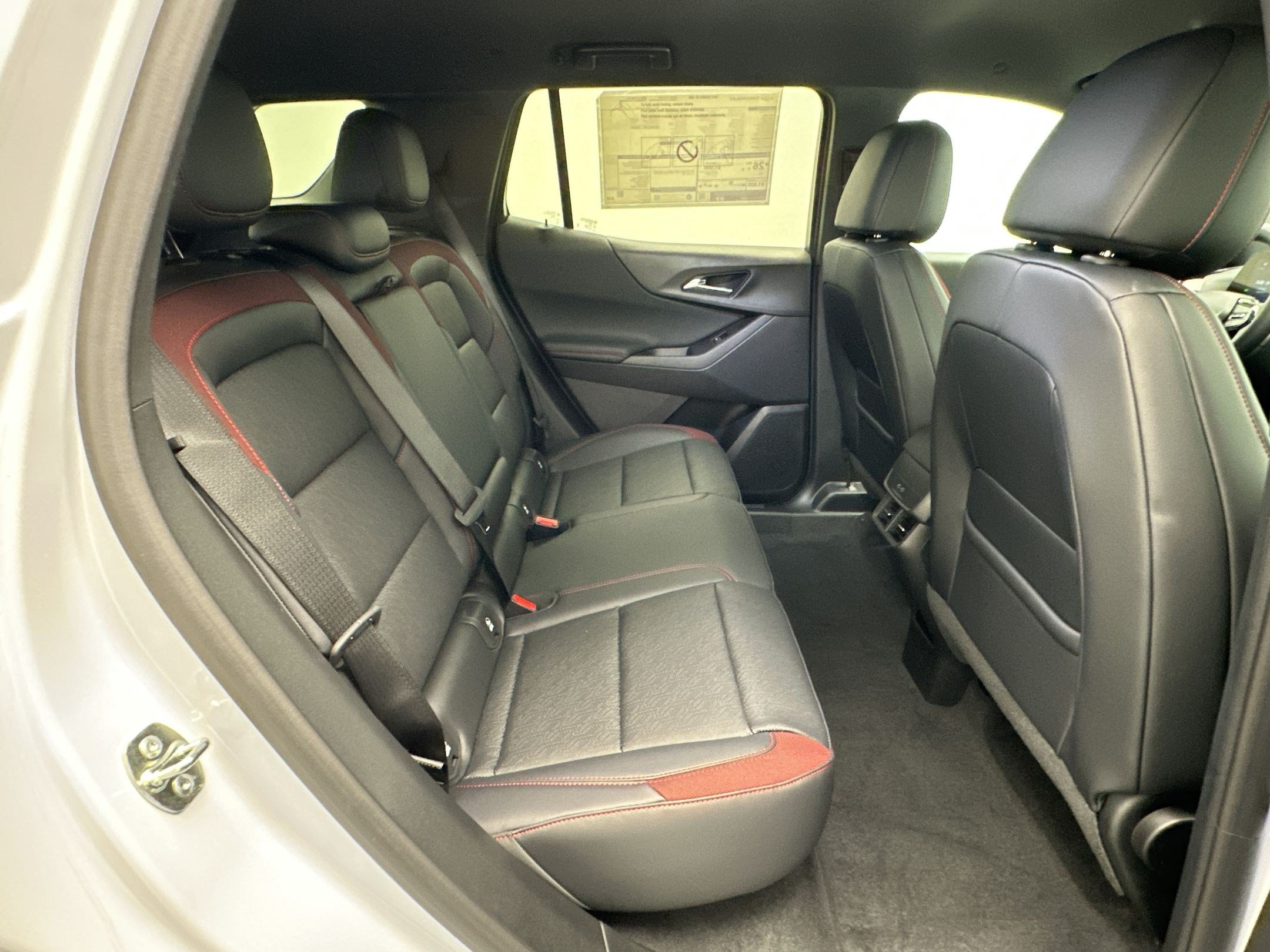 New 2027 Chevrolet Equinox RS w/ LPO, Floor Liner Package AWD/4WD image 30
