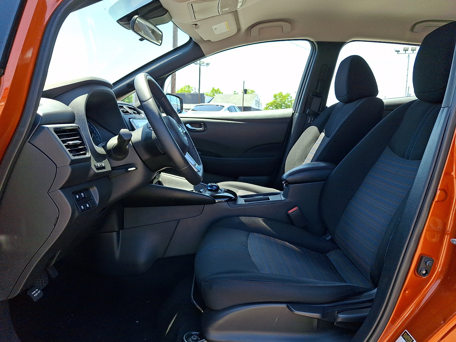 Certified 2021 Nissan Leaf SV FWD image 12