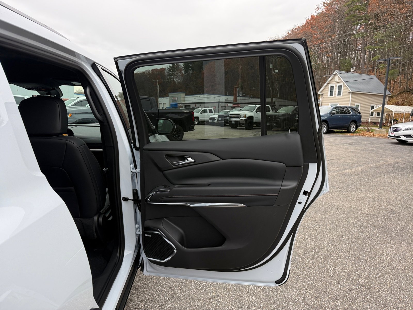 New 2026 Chevrolet Traverse Z71 w/ Enhanced Driving Package image 26